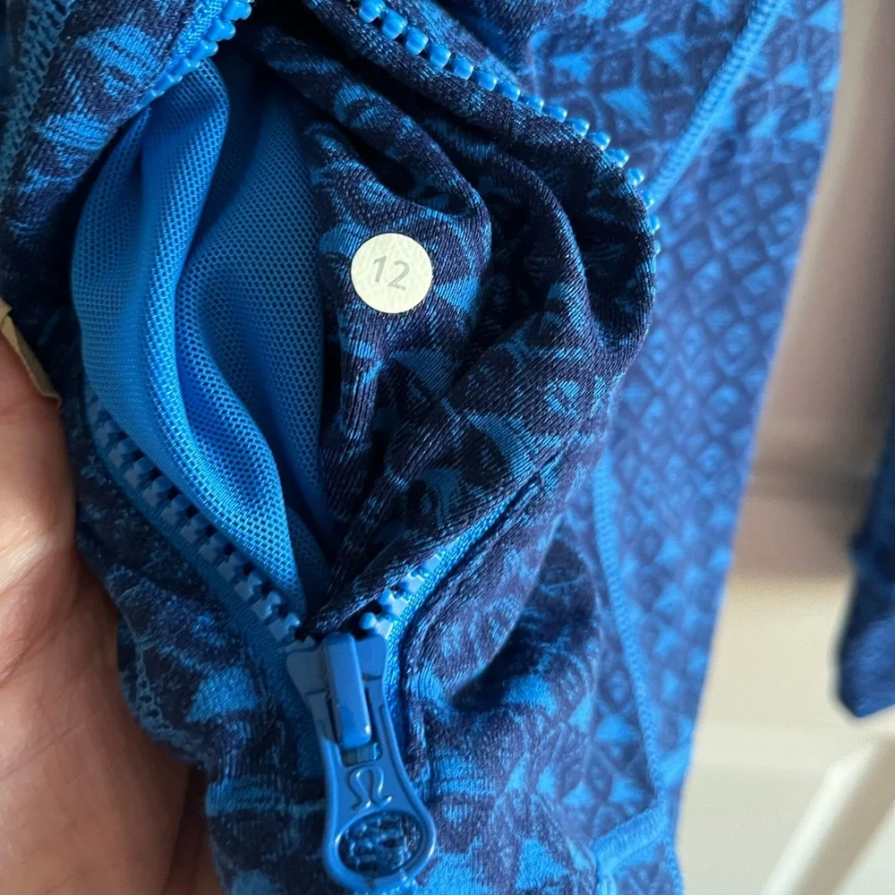 🍒LULULEMON DEFINE Jacket TRIOMETRIC Hero Lakeside Blue sz 12 - VHTF PATTERN!! - Picture 5 of 6